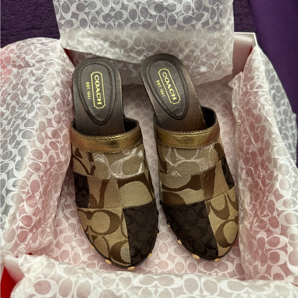 Authentic Coach caterina patchwork clogs in shades of brown - Picture 1 of 10